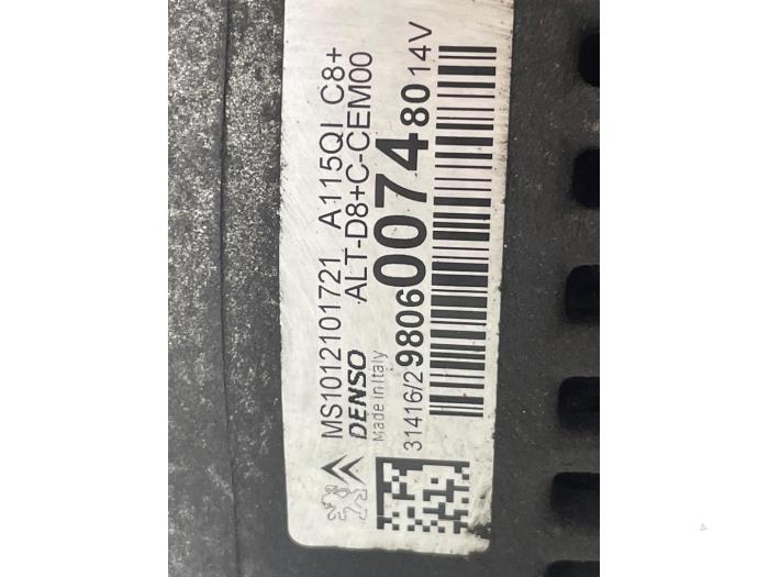 Dynamo van een Peugeot 308 SW (L4/L9/LC/LJ/LR) 1.2 12V e-THP PureTech 110 2017