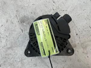 Dynamo van een Peugeot 308 SW (L4/L9/LC/LJ/LR) 1.2 12V e-THP PureTech 110 2017