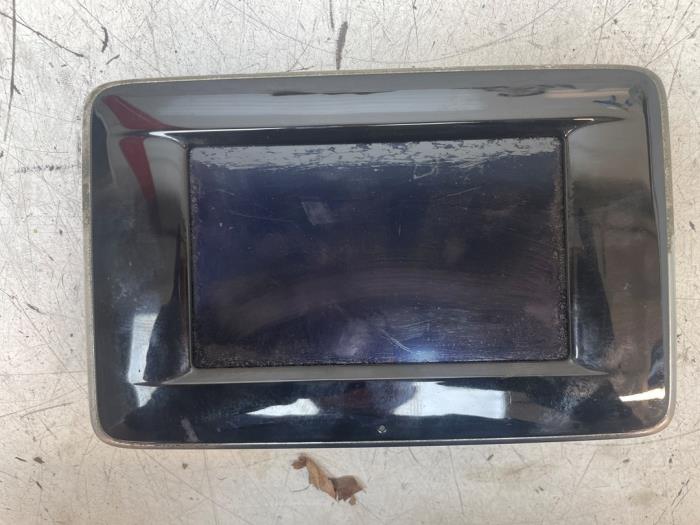 Begagnade Innerdisplay Mercedes A (W176) 1.6 A-180 16V Pris på förfrågan erbjuds av Autodemontage van de Laar