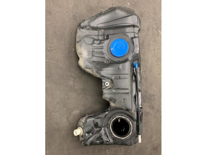 Używane Zbiornik BMW 3 serie Touring (F31) 316d 2.0 16V Cena € 125,00 Procedura marży oferowane przez Autodemontage van de Laar