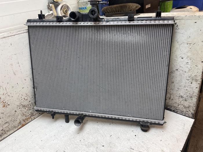 Used Radiator Renault Koleos I 2.5 16V 4x4 Price € 35,00 Margin scheme offered by Autodemontage van de Laar