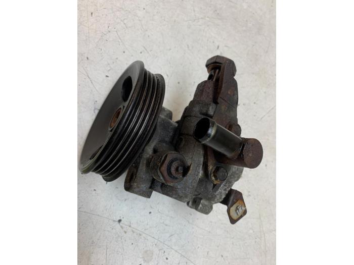 Begagnade Servostyrningspump Kia Picanto (BA) 1.0 12V Pris € 35,00 Marginaltabell erbjuds av Autodemontage van de Laar