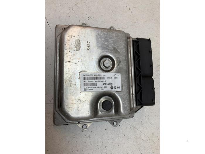 Used Engine management computer Opel Combo 1.3 CDTI 16V ecoFlex Price € 100,00 Margin scheme offered by Autodemontage van de Laar