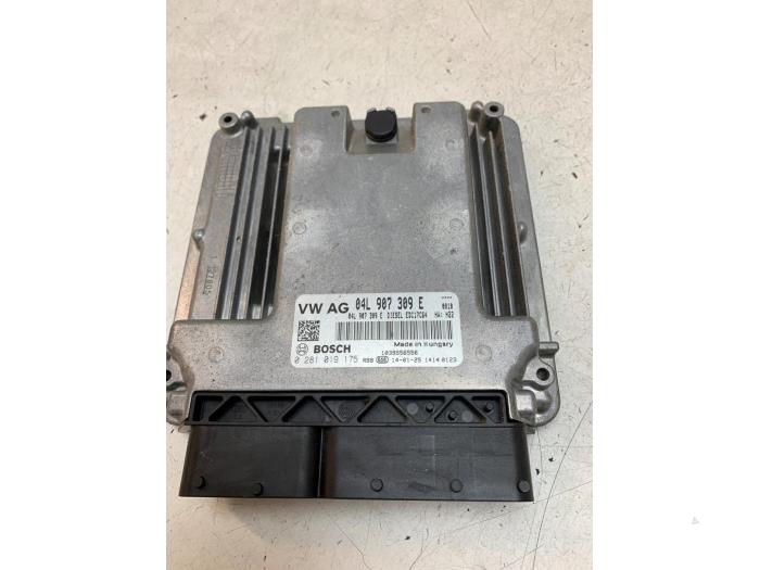 Used Engine management computer Volkswagen Golf VII (AUA) 1.6 TDI BlueMotion 16V Price € 125,00 Margin scheme offered by Autodemontage van de Laar