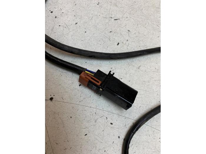 Lambda probe from a Volkswagen Golf VII (AUA) 1.6 TDI BlueMotion 16V 2014