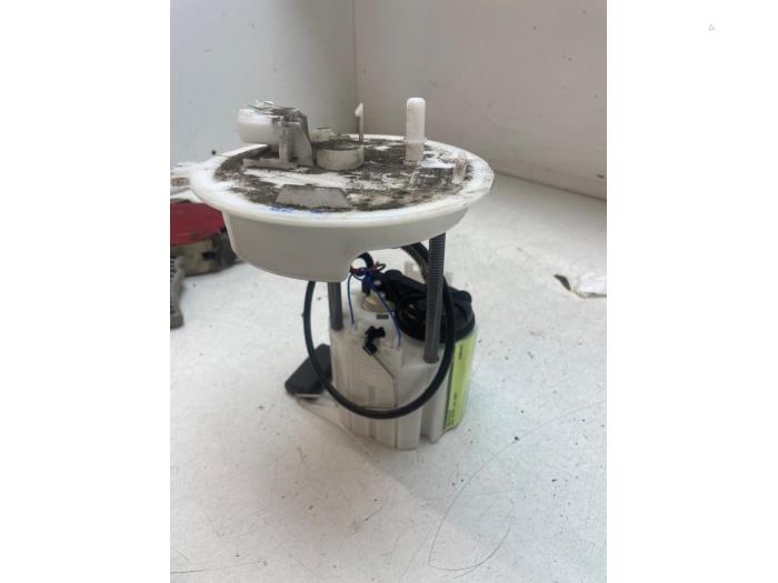 Begagnade Bensinpump Opel Astra Mk.7 1.2 110 Pris € 65,00 Marginaltabell erbjuds av Autodemontage van de Laar