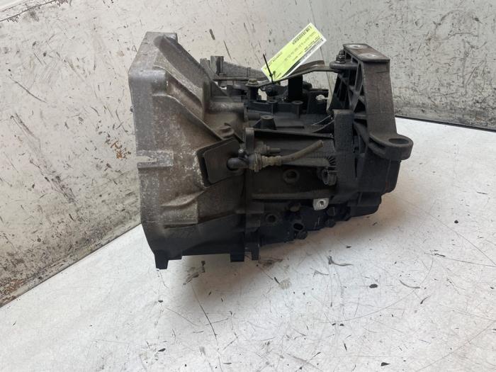 Usagé Boîte de vitesse Fiat Grande Punto (199) 1.3 JTD Multijet 16V 85 Actual Prix € 250,00 Règlement à la marge proposé par Autodemontage van de Laar