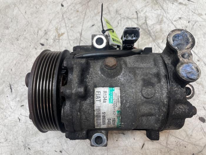 Usagé Compresseur de clim Fiat Grande Punto (199) 1.3 JTD Multijet 16V 85 Actual Prix € 40,00 Règlement à la marge proposé par Autodemontage van de Laar