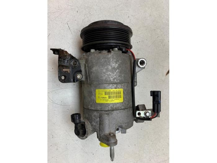 Gebrauchte Klimapumpe Ford Fiesta 6 (JA8) 1.0 Ti-VCT 12V 65 Preis € 75,00 Margenregelung angeboten von Autodemontage van de Laar