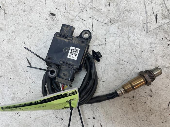 Begagnade NOx-sensor Mercedes Citan (420.6) 1.5 110 CDI Pris på förfrågan erbjuds av Autodemontage van de Laar
