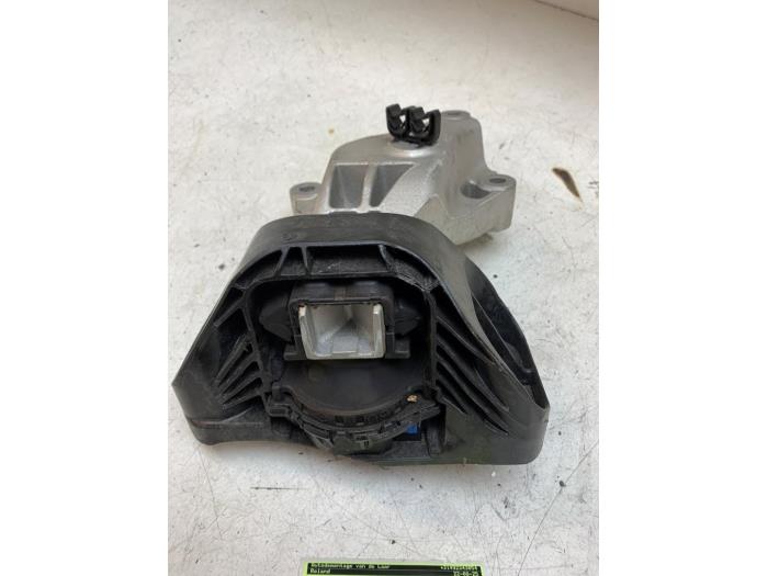 Used Engine mount Renault Clio V (RJAB) 1.0 TCe 90 12V Price on request offered by Autodemontage van de Laar