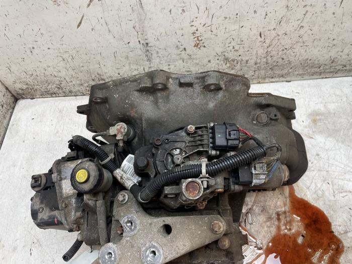 Getriebe van een Opel Zafira (M75) 1.8 16V Ecotec 2006