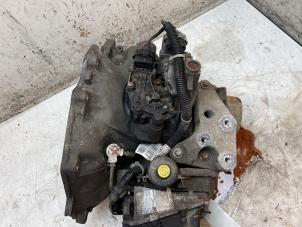 Getriebe van een Opel Zafira (M75) 1.8 16V Ecotec 2006