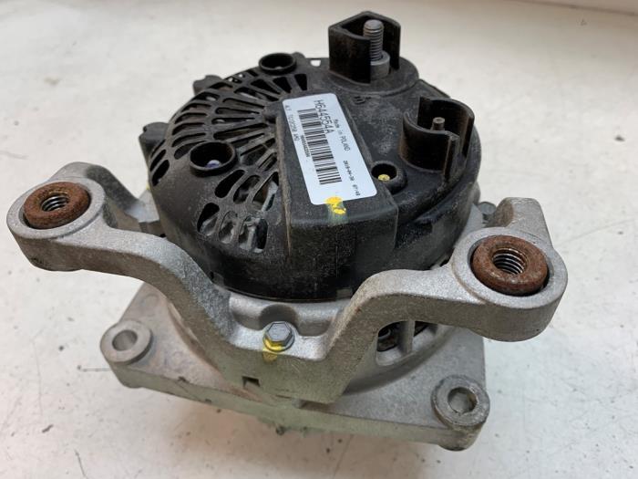 Begagnade Dynamo Opel Zafira (M75) 1.8 16V Ecotec Pris € 50,00 Marginaltabell erbjuds av Autodemontage van de Laar