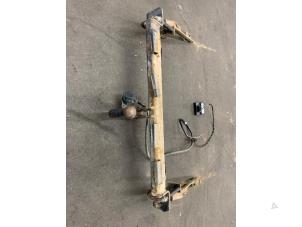 Begagnade Dragkrok Opel Zafira (M75) 1.8 16V Ecotec Pris € 100,00 Marginaltabell erbjuds av Autodemontage van de Laar