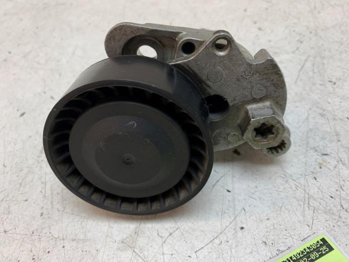 Usados Tensor correa múltiple Volkswagen Polo VI (AW1) 1.0 TSI 12V Precio € 25,00 Norma de margen ofrecido por Autodemontage van de Laar