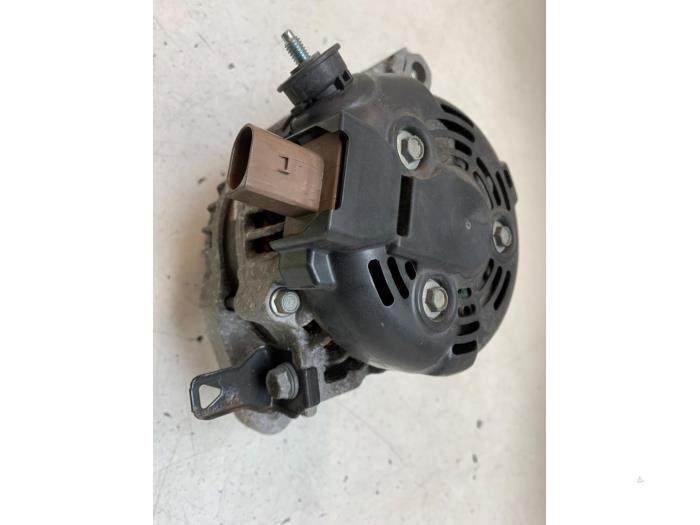 Begagnade Dynamo Peugeot 108 1.0 12V Pris € 50,00 Marginaltabell erbjuds av Autodemontage van de Laar