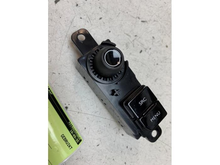 Used On-board computer controller Peugeot 208 I (CA/CC/CK/CL) 1.2 Vti 12V PureTech 82 Price on request offered by Autodemontage van de Laar