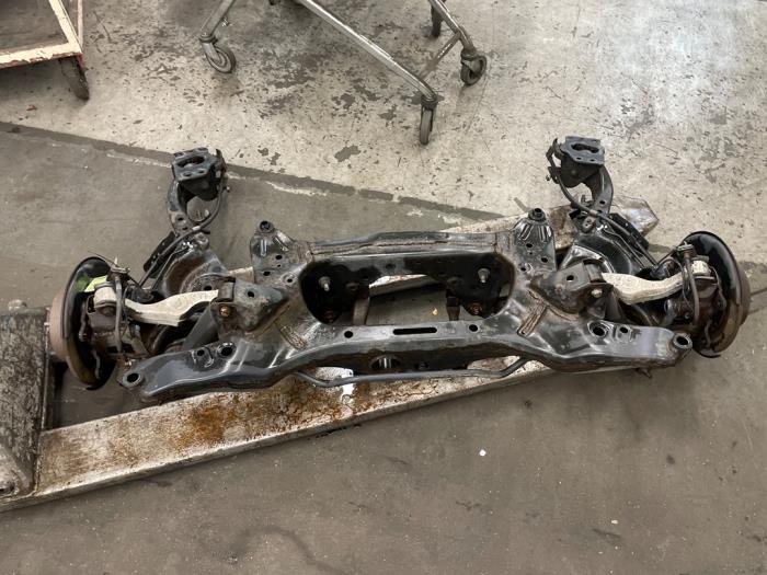 Gebrauchte Hinterachse Vorderradantrieb Nissan Qashqai (J10) 1.6 16V Preis auf Anfrage angeboten von Autodemontage van de Laar