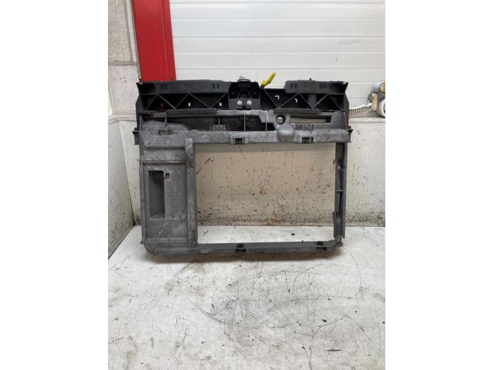 Begagnade Front Citroen C3 Picasso (SH) 1.4 16V VTI 95 Pris € 70,00 Marginaltabell erbjuds av Autodemontage van de Laar