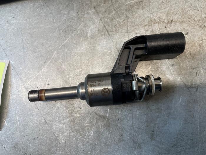 Insprutare (bensin) från en Volkswagen Scirocco (137/13AD) 1.4 TSI 122 16V 2012