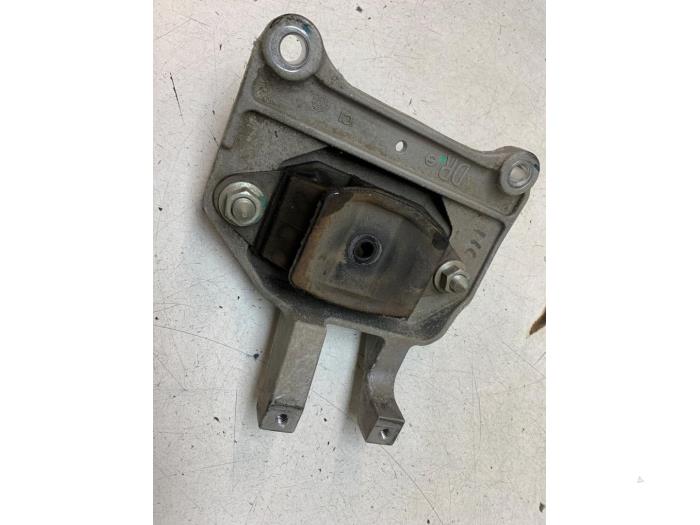 Used Engine mount Nissan Micra (K13) 1.2 12V DIG-S Price € 30,00 Margin scheme offered by Autodemontage van de Laar