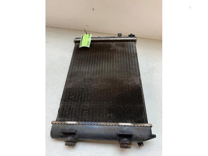 Używane Chlodnica Daihatsu Cuore (L251/271/276) 1.0 12V DVVT Cena € 40,00 Procedura marży oferowane przez Autodemontage van de Laar