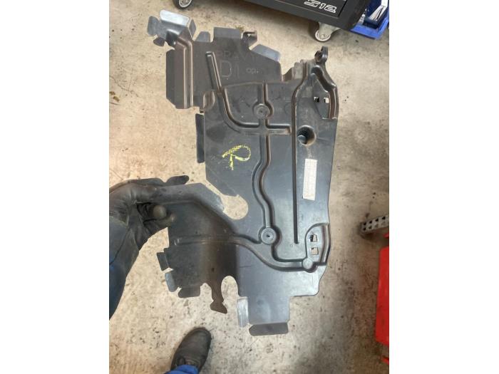 Begagnade Lufttratt Citroen C3 Picasso (SH) 1.4 16V VTI 95 Pris € 10,00 Marginaltabell erbjuds av Autodemontage van de Laar