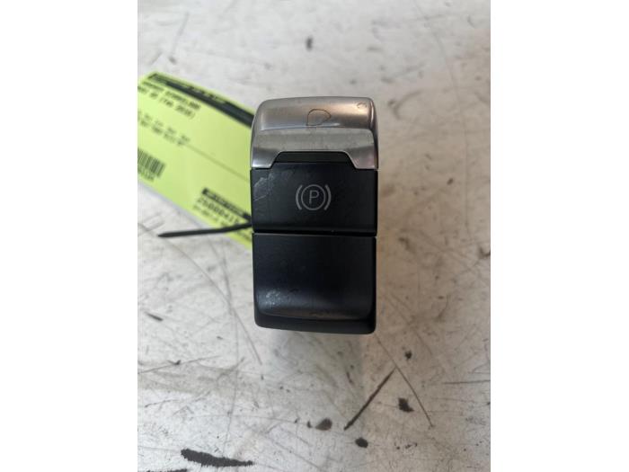 Gebrauchte Handbremse Schalter Audi Q5 (8RB) 2.0 TFSI 16V Quattro Preis auf Anfrage angeboten von Autodemontage van de Laar