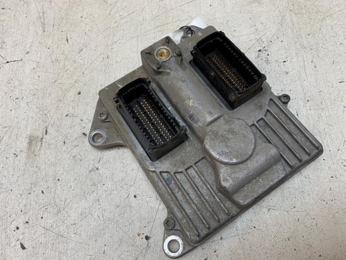 Used Engine management computer Opel Zafira (M75) 2.2 16V Direct Ecotec Price € 125,00 Margin scheme offered by Autodemontage van de Laar