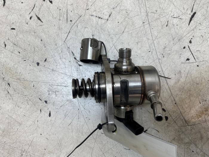 Begagnade Högtryckspump Peugeot 2008 (UD/UK/UR/US/UX) 1.2 VTi 12V PureTech 130 Pris på förfrågan erbjuds av Autodemontage van de Laar
