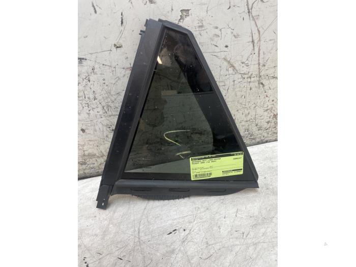 Usados Ventanilla triangular izquierda detrás Peugeot 2008 (UD/UK/UR/US/UX) 1.2 VTi 12V PureTech 130 Precio de solicitud ofrecido por Autodemontage van de Laar