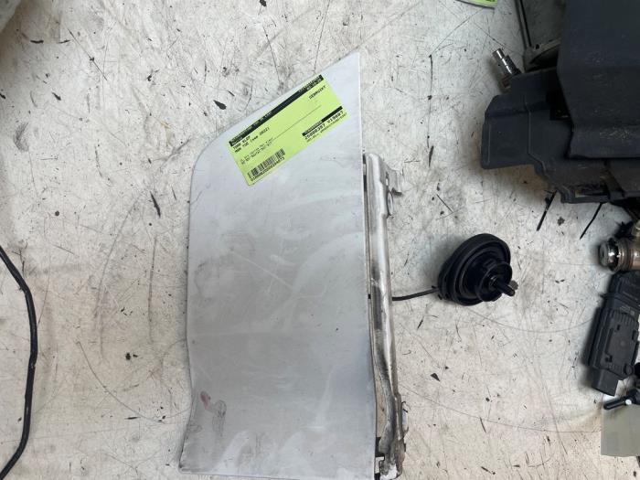 Tank cap cover from a MAN TGE 2.0 TDI 2022