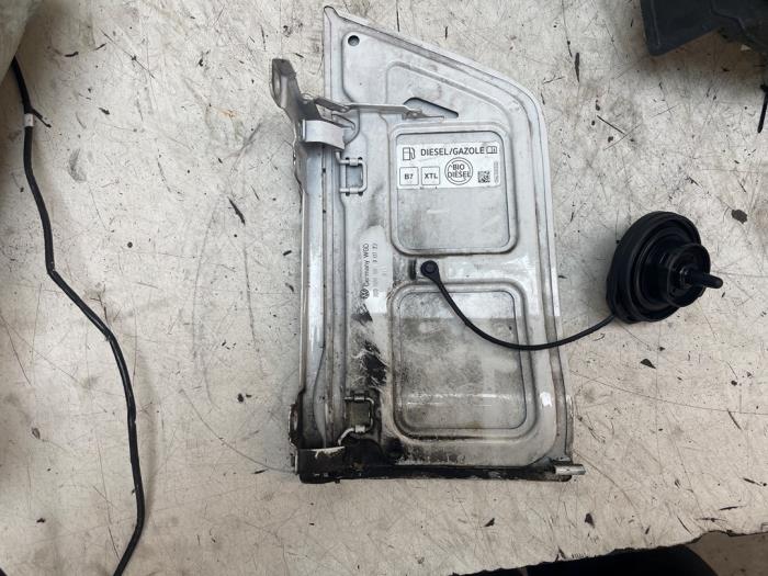 Tank cap cover from a MAN TGE 2.0 TDI 2022