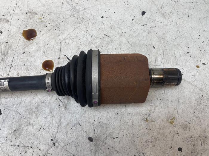 Front drive shaft, left from a MAN TGE 2.0 TDI 2022