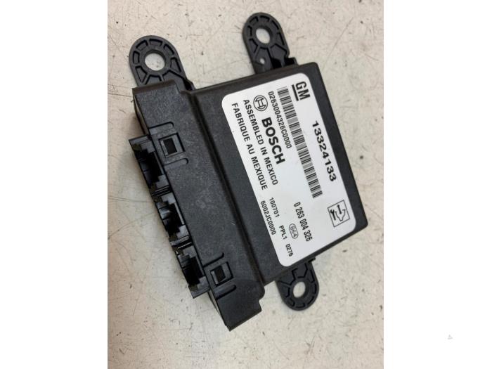 Begagnade PDC-modul Opel Zafira (M75) 1.8 16V Ecotec Pris på förfrågan erbjuds av Autodemontage van de Laar