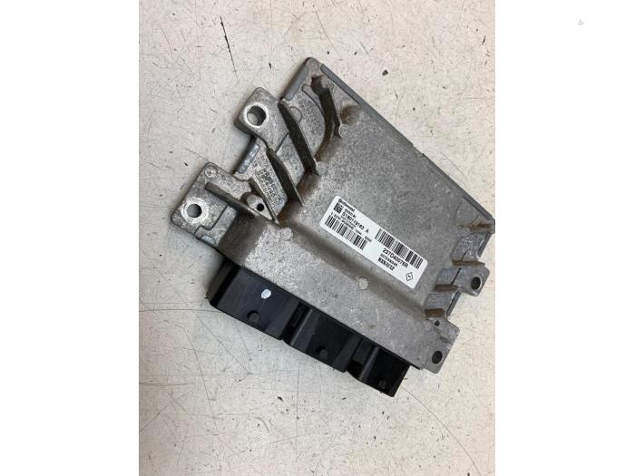 Engine management computer Renault Zoé (AG), 2012 46kW, Hatchback, 4-dr, Electric, 46kW (63pk), FWD, 5AM450; 5AMB4; 5AQ601, 2012-06, AGVYA; AGVYC (Used)