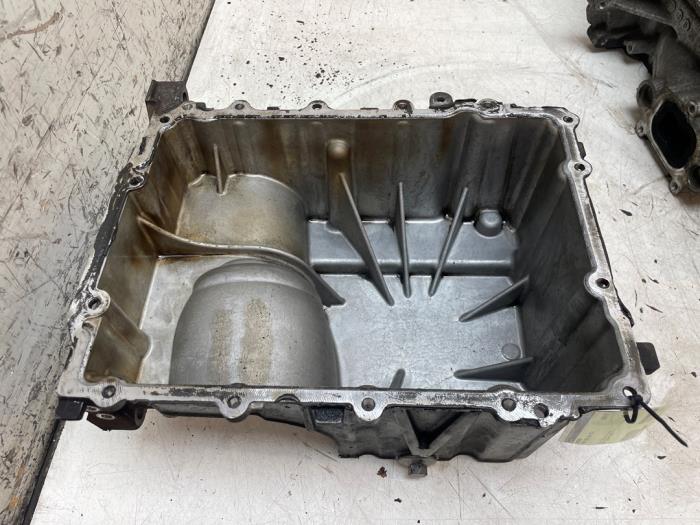 Used Sump Ford Fiesta 6 (JA8) 1.0 Ti-VCT 12V 65 Price € 50,00 Margin scheme offered by Autodemontage van de Laar
