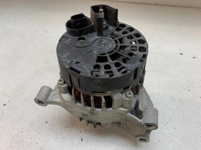 Begagnade Dynamo Fiat 500 (312) 0.9 TwinAir 60 Pris € 55,00 Marginaltabell erbjuds av Autodemontage van de Laar