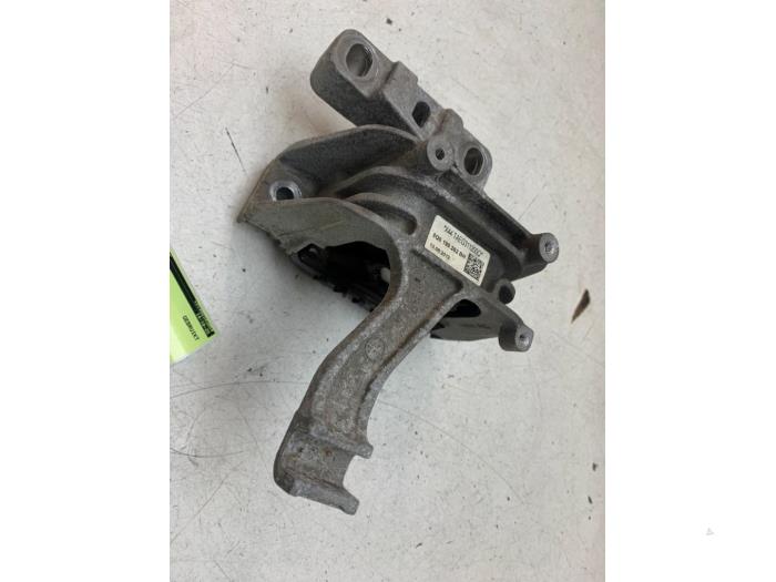 Used Engine mount Skoda Octavia (5EAA) 1.6 TDI GreenTec 16V Price € 25,00 Margin scheme offered by Autodemontage van de Laar