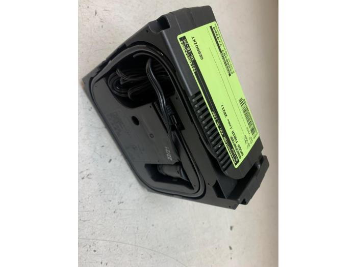 Używane Pompa do opon Skoda Fabia III Combi (NJ5) 1.0 TSI 12V Cena na żądanie oferowane przez Autodemontage van de Laar