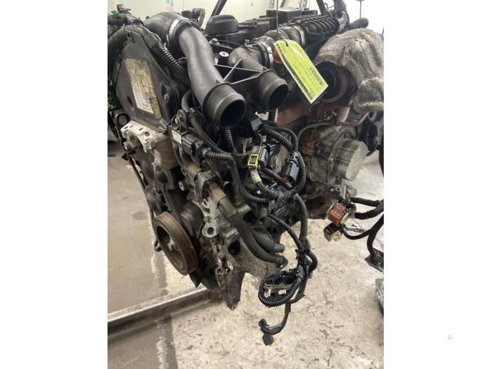 Engine from a Citroën C3 Picasso (SH) 1.6 HDi 90 2013