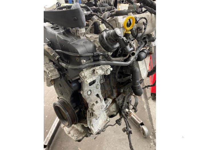 Engine from a Volkswagen Caddy Cargo V (SBA/SBH) 2.0 TDI BlueMotionTechnology 2021