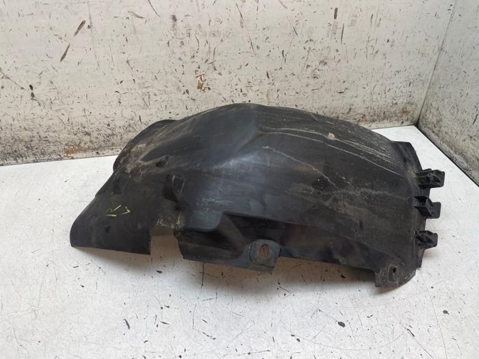Używane Nadkole Renault Zoé (AG) R110 Cena € 25,00 Procedura marży oferowane przez Autodemontage van de Laar