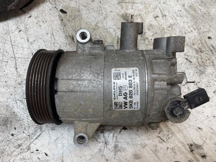 Usagé Pompe clim Volkswagen Caddy III (2KA,2KH,2CA,2CH) 1.6 TDI 16V Prix € 100,00 Règlement à la marge proposé par Autodemontage van de Laar