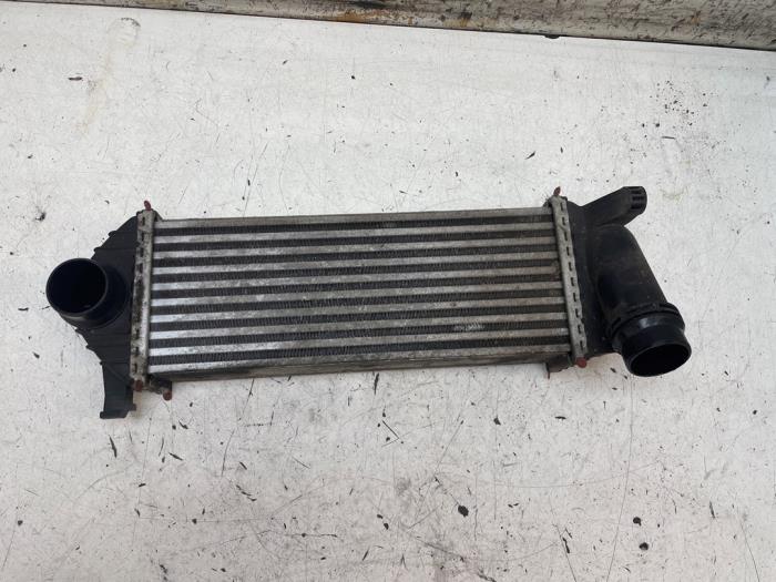 Usados Intercooler Mercedes Citan (415.6) 1.5 111 CDI Precio € 75,00 Norma de margen ofrecido por Autodemontage van de Laar