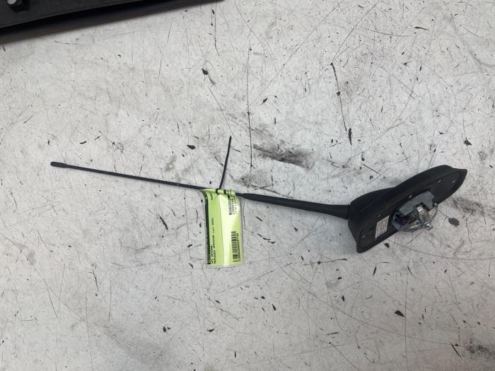 Używane Antena GPS Mercedes Sprinter Tourer 3,5t (907.7) 316 CDI 2.1 D RWD Cena na żądanie oferowane przez Autodemontage van de Laar