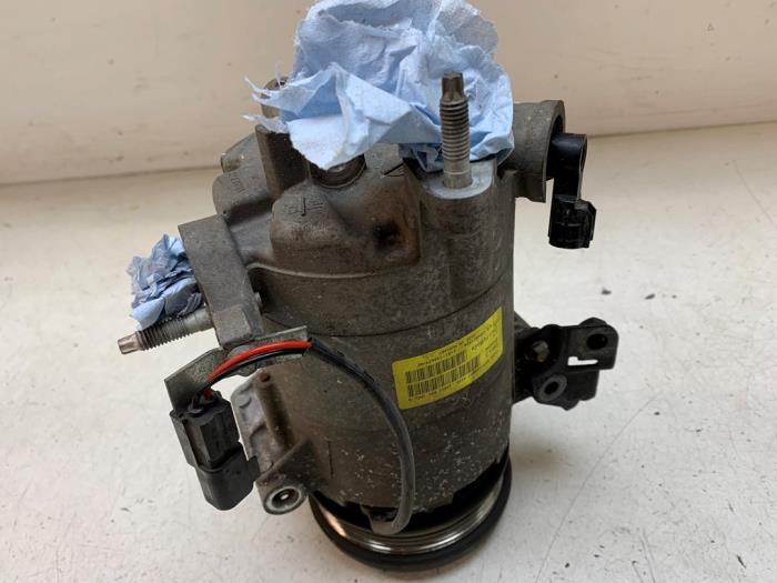Gebrauchte Klimapumpe Ford B-Max (JK8) 1.0 EcoBoost 12V 100 Preis € 50,00 Margenregelung angeboten von Autodemontage van de Laar