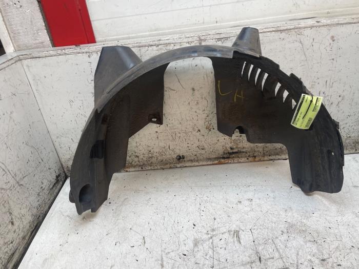 Używane Nadkole Smart Forfour (453) 1.0 12V Cena € 25,00 Procedura marży oferowane przez Autodemontage van de Laar