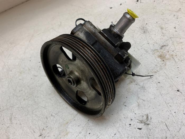 Usagé Pompe de direction Citroen Jumpy (G9) 1.6 HDI 16V Prix € 60,00 Règlement à la marge proposé par Autodemontage van de Laar